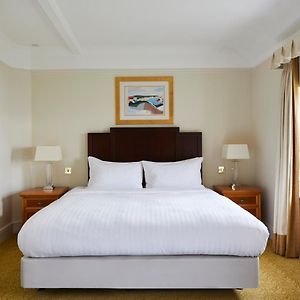 Classic Cottage Room